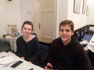 89433712_613058895940231_6090495614091526144_n