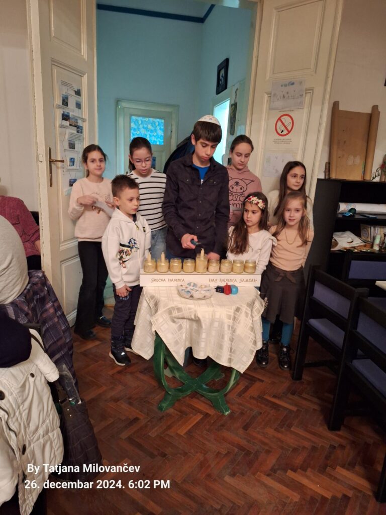 IMG-7da542d550fce58d8e9ef861ce11e5f2-V